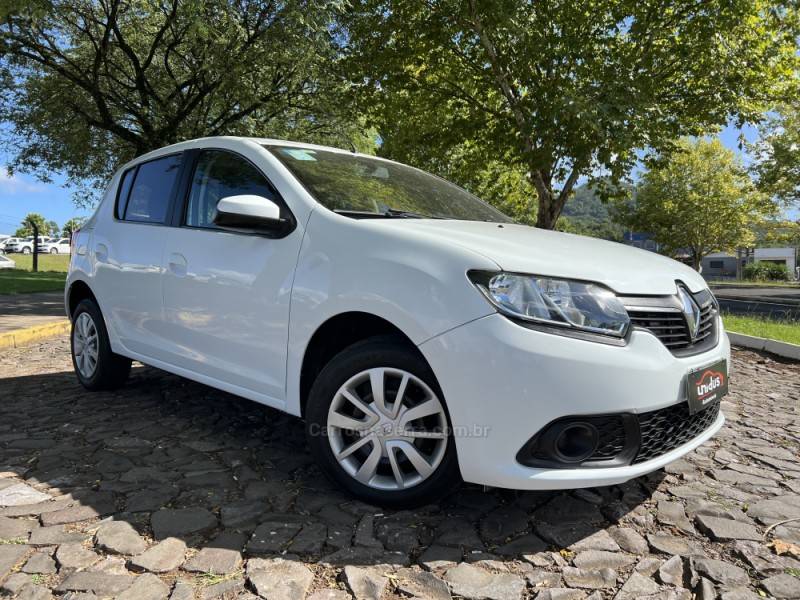 RENAULT - SANDERO - 2016/2016 - Branca - Sob Consulta