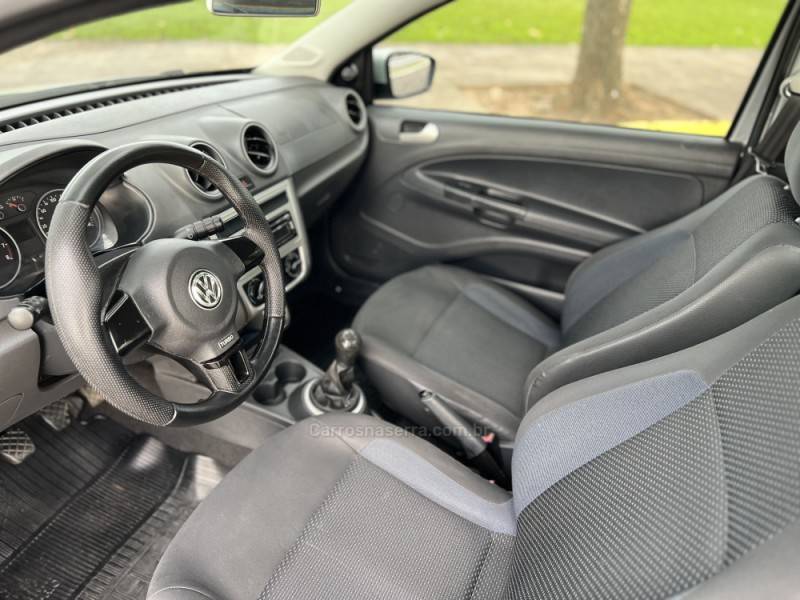 VOLKSWAGEN - SAVEIRO - 2015/2015 - Prata - Sob Consulta