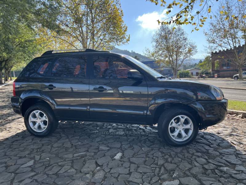 HYUNDAI - TUCSON - 2011/2011 - Preta - Sob Consulta