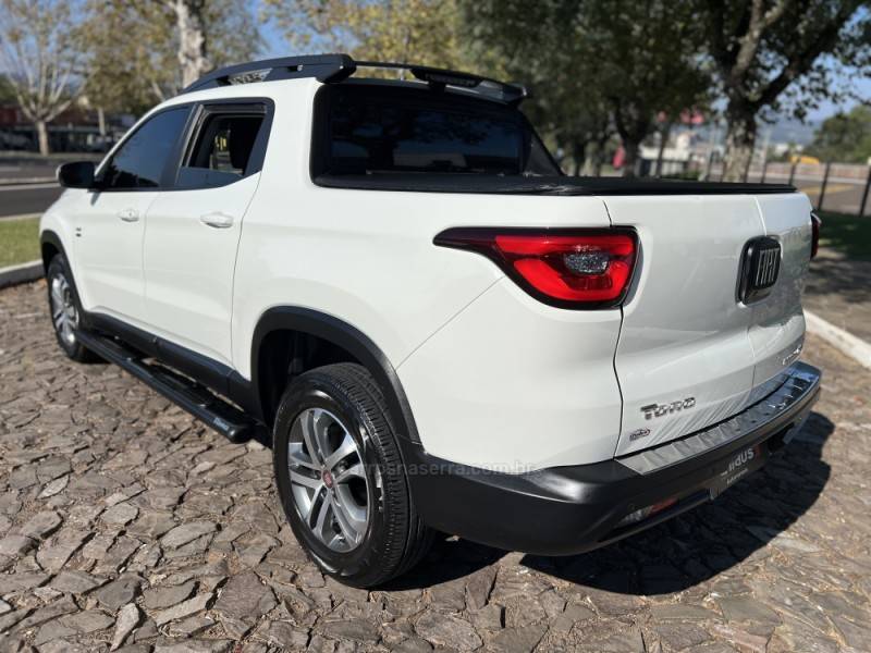 FIAT - TORO - 2019/2019 - Branca - R$ 124.900,00