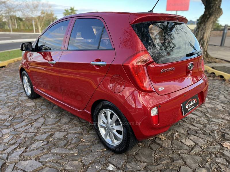 KIA MOTORS - PICANTO - 2013/2013 - Vermelha - Sob Consulta
