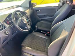 VOLKSWAGEN - FOX - 2015/2015 - Branca - R$ 52.900,00