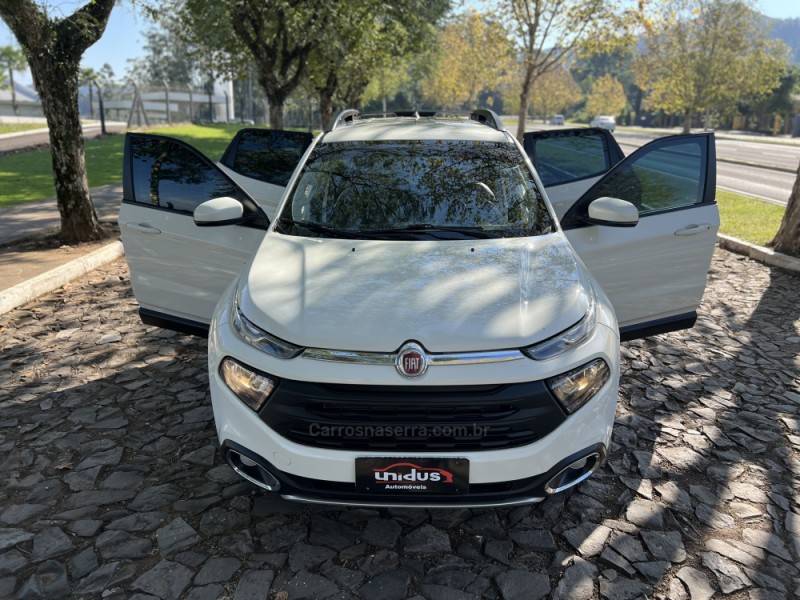 FIAT - TORO - 2019/2019 - Branca - R$ 124.900,00