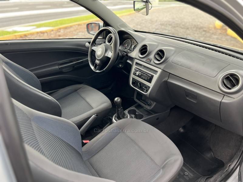 VOLKSWAGEN - SAVEIRO - 2015/2015 - Prata - Sob Consulta