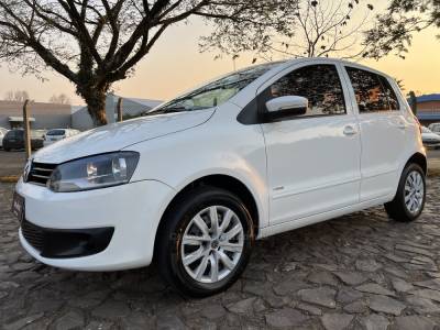 VOLKSWAGEN - FOX - 2014/2014 - Branca - Sob Consulta