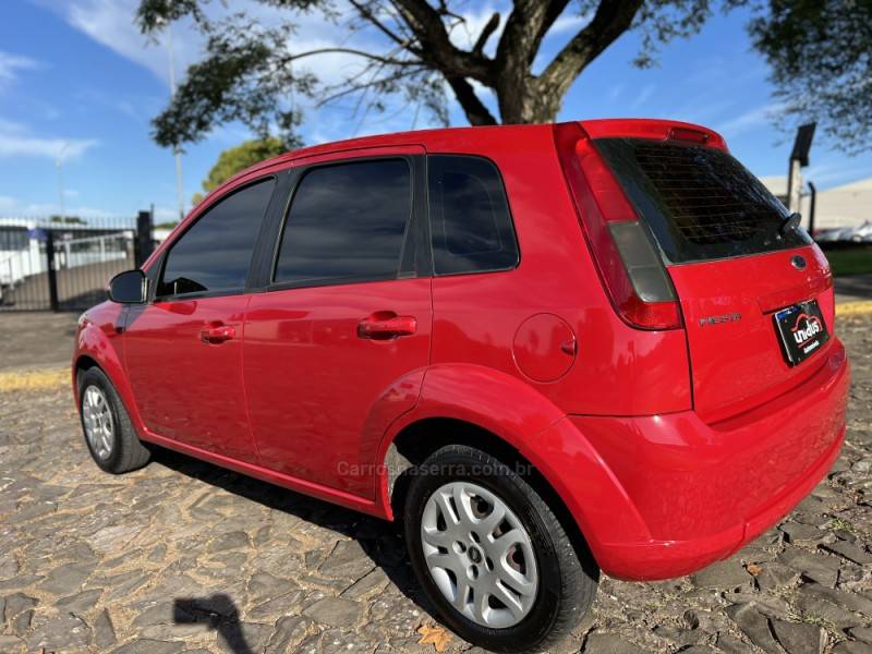 FORD - FIESTA - 2014/2014 - Vermelha - Sob Consulta