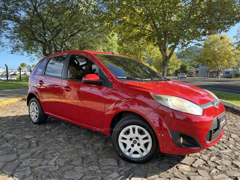 FORD - FIESTA - 2014/2014 - Vermelha - Sob Consulta