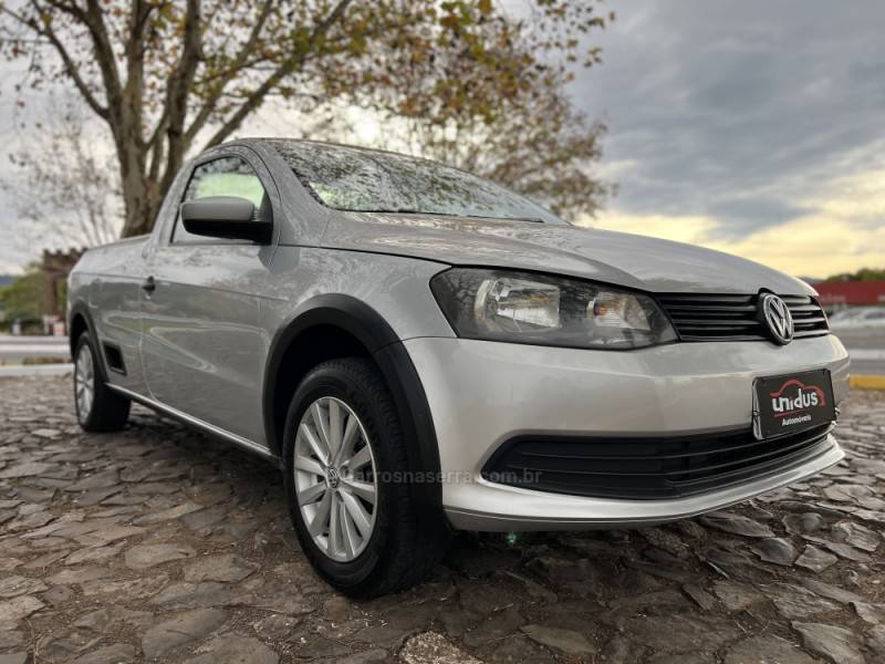 VOLKSWAGEN - SAVEIRO - 2015/2015 - Prata - Sob Consulta