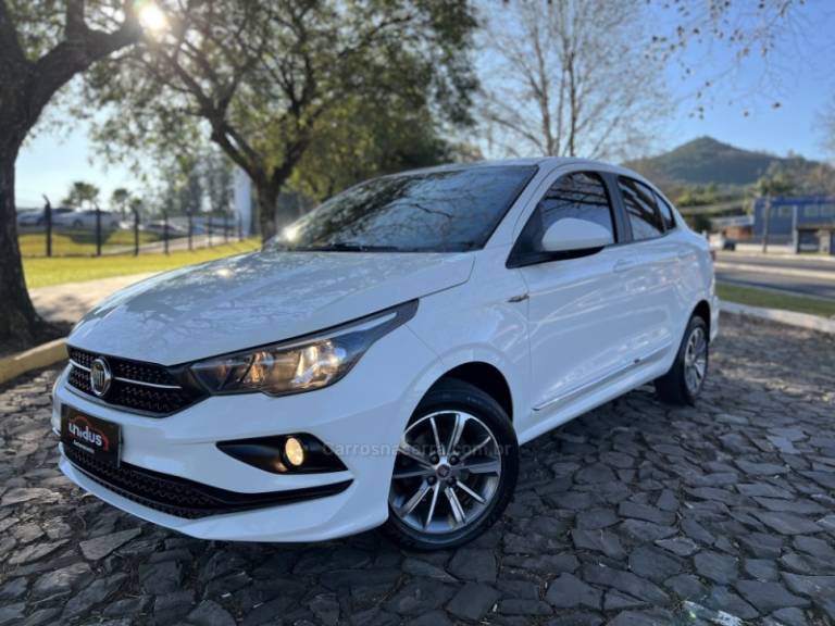 FIAT - CRONOS - 2019/2019 - Branca - R$ 68.900,00