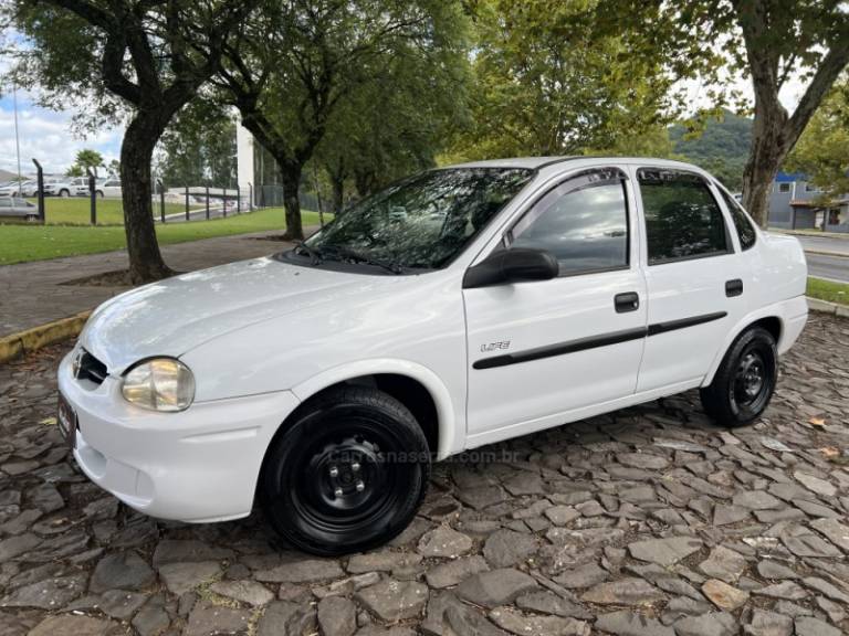 CHEVROLET - CLASSIC - 2008/2008 - Branca - R$ 25.900,00
