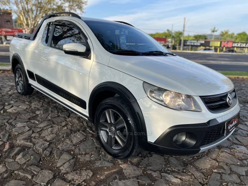 VOLKSWAGEN - SAVEIRO - 2013/2013 - Branca - Sob Consulta