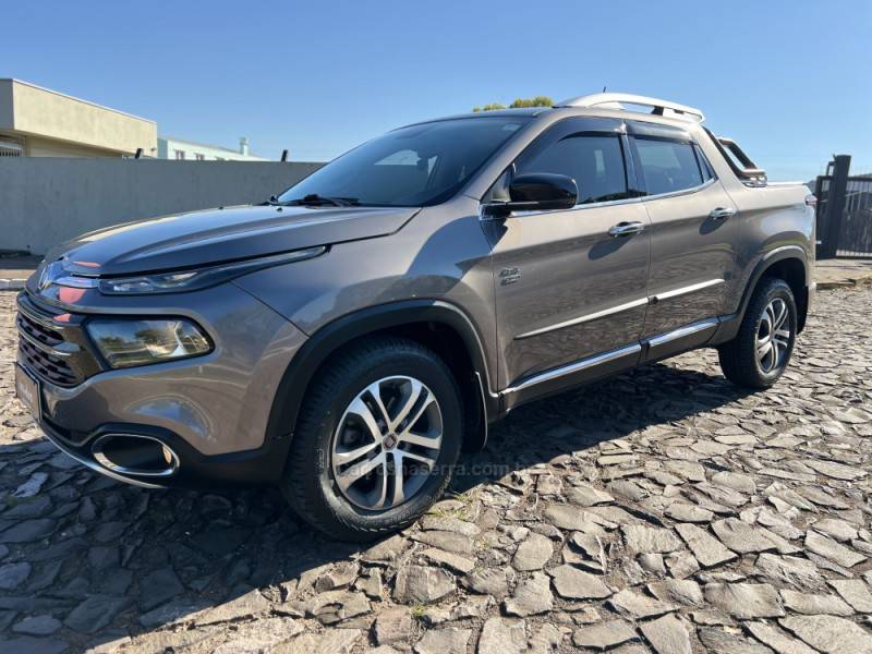 FIAT - TORO - 2018/2018 - Cinza - R$ 114.900,00