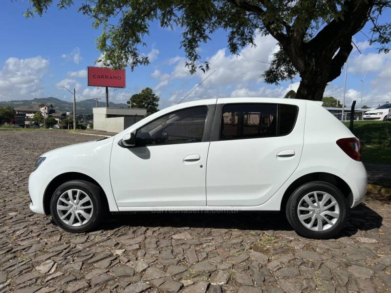 RENAULT - SANDERO - 2016/2016 - Branca - Sob Consulta